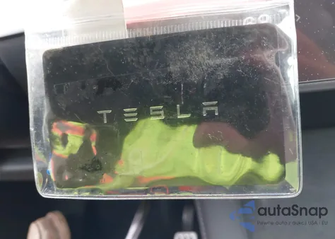 2023 Tesla Model Y Performance Dual Motor All-Wheel Drive z USA, uszkodzony, nr VIN 7SAYGDEF0PF835548